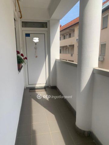 Eladó téglalakás, Nyíregyházán 67.2 M Ft, 3 szobás