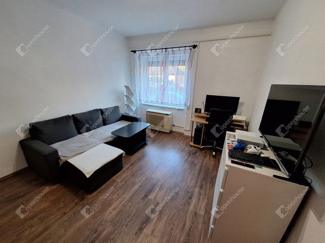 Eladó téglalakás, Miskolcon 31 M Ft, 2 szobás