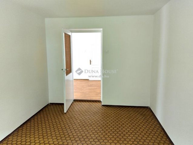 Eladó családi ház, Piliscséven 94.9 M Ft, 5 szobás