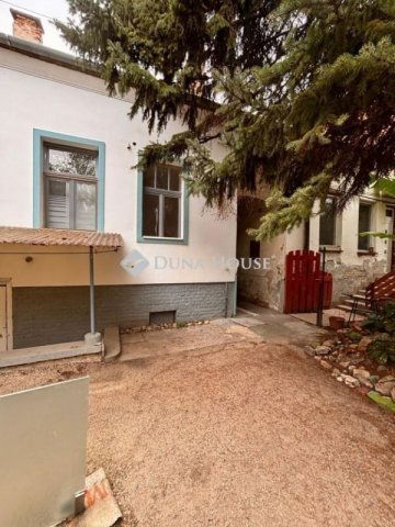 Eladó téglalakás, Székesfehérvárott 48.5 M Ft, 1 szobás