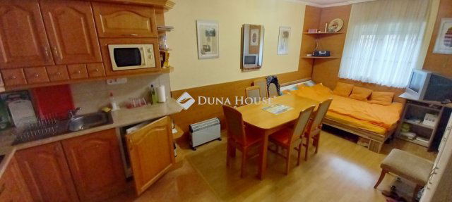 Eladó téglalakás, Zalakaroson 31.5 M Ft, 1 szobás