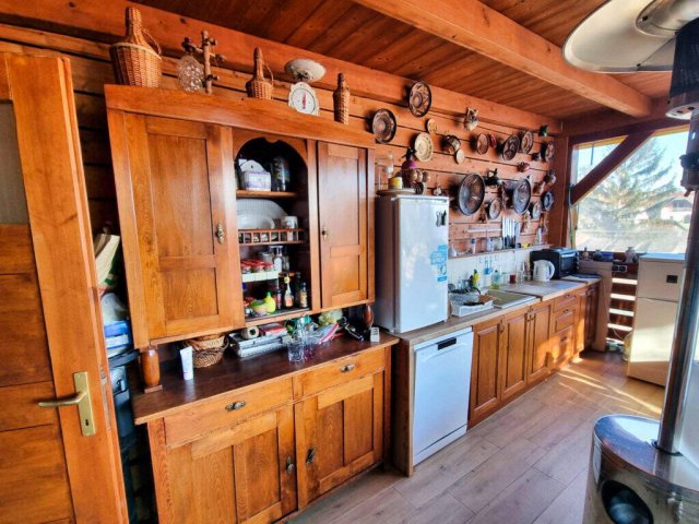 Eladó családi ház, Balatonalmádiban 264.9 M Ft, 6 szobás