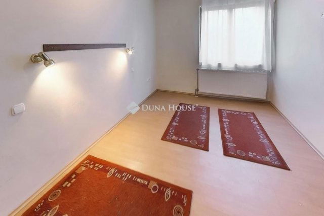 Eladó családi ház, Budapesten, XVII. kerületben 179.9 M Ft