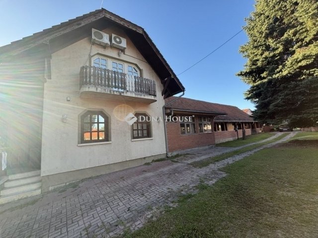 Eladó családi ház, Dunaharasztin 92.286 M Ft, 4 szobás