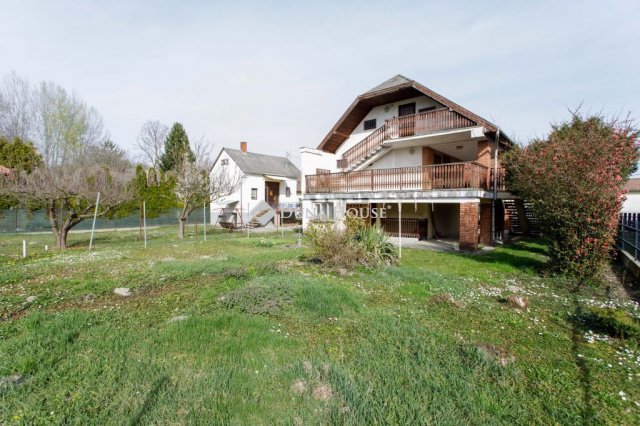 Eladó családi ház, Mosonmagyaróváron 59.5 M Ft, 4 szobás