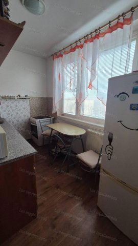 Eladó panellakás, Oroszlányban 31.49 M Ft, 2 szobás