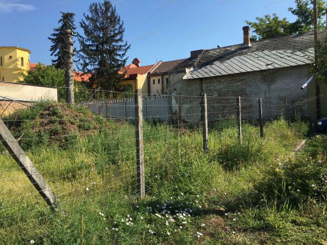 Eladó családi ház, Jászberényben 250 M Ft