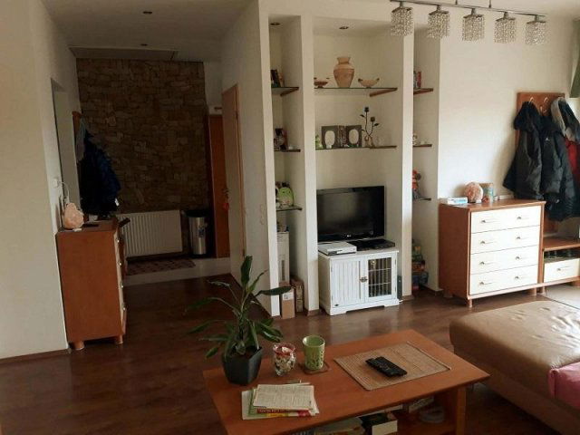 Eladó családi ház, Székesfehérvárott 73.9 M Ft, 3+1 szobás