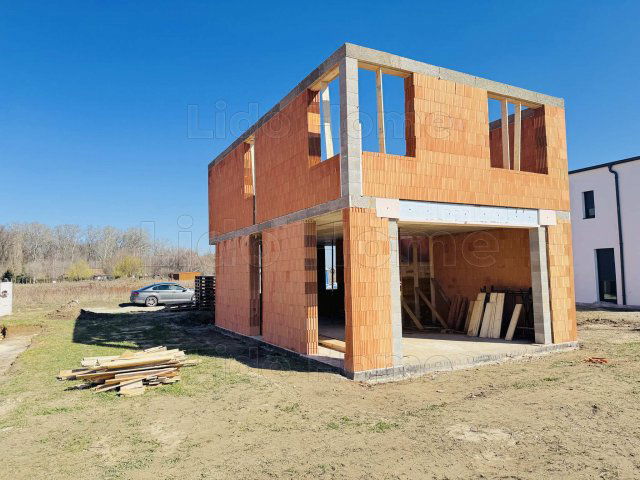 Eladó családi ház, Máriakálnokon 79.9 M Ft
