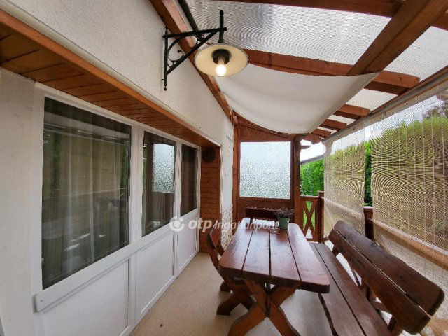 Eladó téglalakás, Hévízen 116 M Ft, 6 szobás