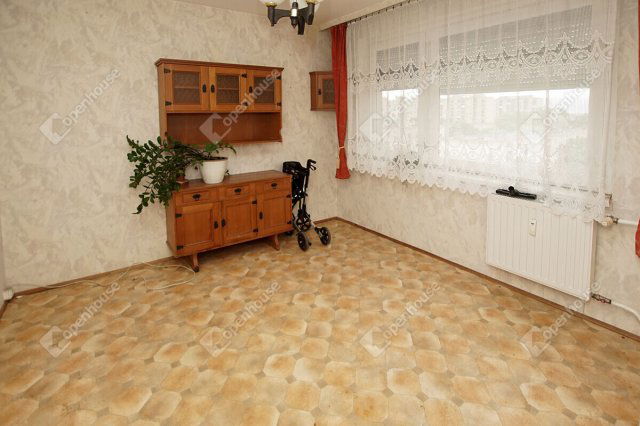 Eladó panellakás, Székesfehérvárott 43.9 M Ft, 2 szobás