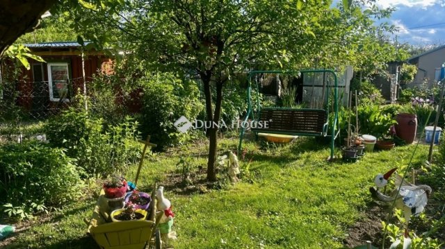 Eladó családi ház, Szombathelyen 13.5 M Ft, 1 szobás