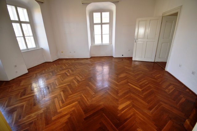 Eladó téglalakás, Kőszegen 38.9 M Ft, 3 szobás