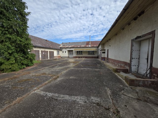 Eladó ipari ingatlan, Rakamazon 25 M Ft / költözzbe.hu
