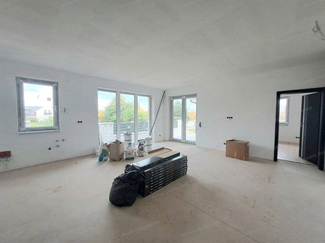 Eladó családi ház, Nyíregyházán 119.9 M Ft, 3 szobás