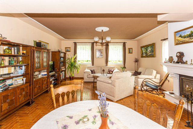 Eladó hotel, Abaligeten 149 M Ft, 8 szobás / költözzbe.hu