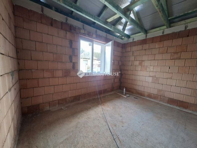 Eladó családi ház, Sülysápon 65.9 M Ft, 4 szobás