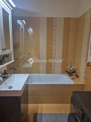 Eladó téglalakás, Budapesten, XI. kerületben 115 M Ft