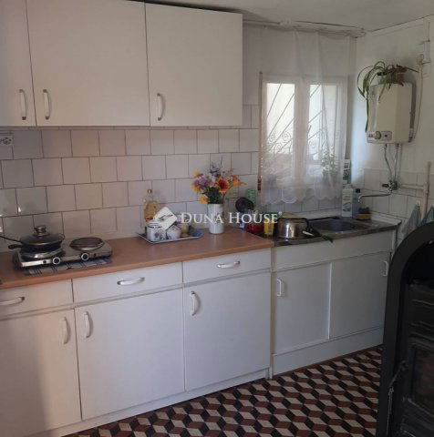 Eladó családi ház, Erdőkertesen 51.9 M Ft, 3 szobás