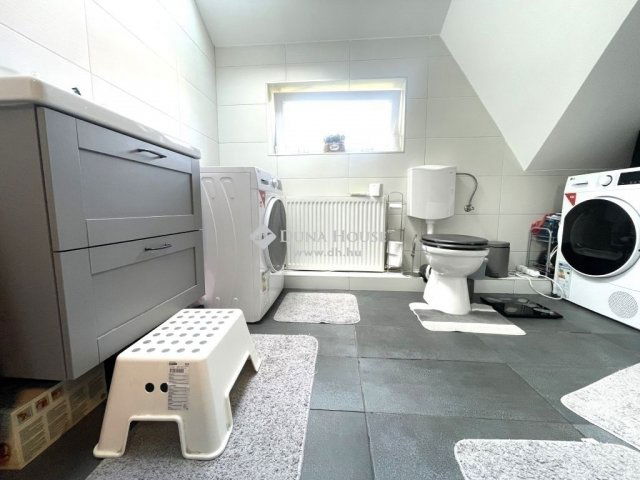 Eladó családi ház, Fóton 229 M Ft, 7 szobás