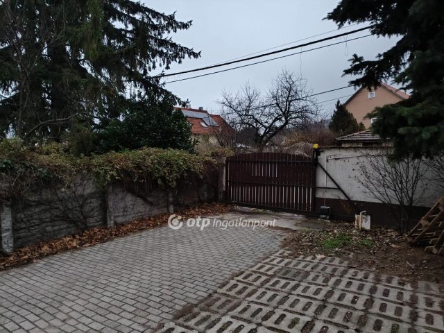 Eladó téglalakás, Solymáron 109 M Ft, 3 szobás