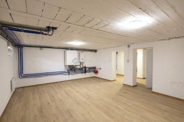 Eladó családi ház, Budapesten, XVI. kerületben 247.7 M Ft