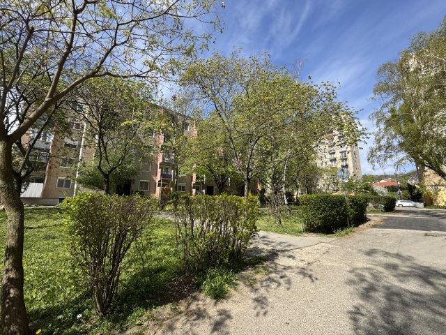 Eladó panellakás, Budapesten, III. kerületben 47 M Ft, 1 szobás