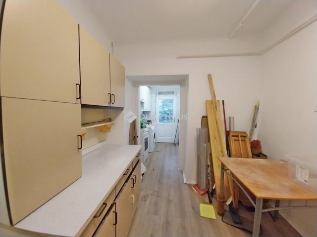 Eladó téglalakás, Szegeden 57.9 M Ft, 2 szobás