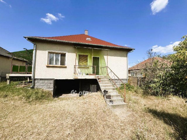 Eladó családi ház, Dunavarsányban 83 M Ft, 2 szobás