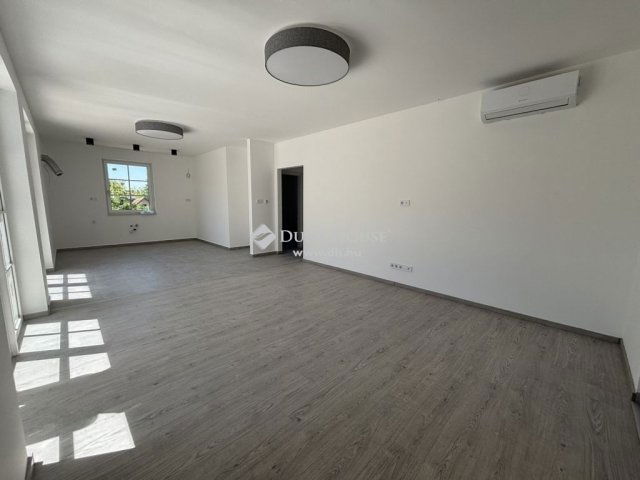 Eladó családi ház, Kecskeméten 99.9 M Ft, 5 szobás