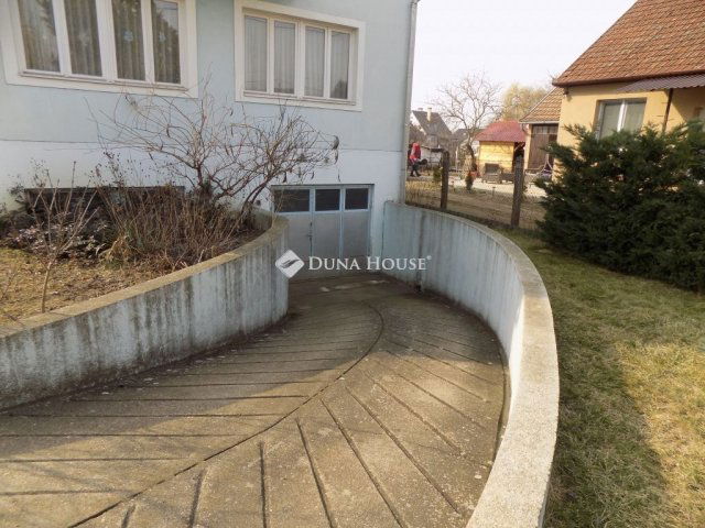 Eladó családi ház, Bocskaikerten 89 M Ft, 5 szobás
