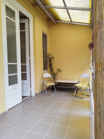 Eladó téglalakás, Szolnokon 29.9 M Ft, 3 szobás