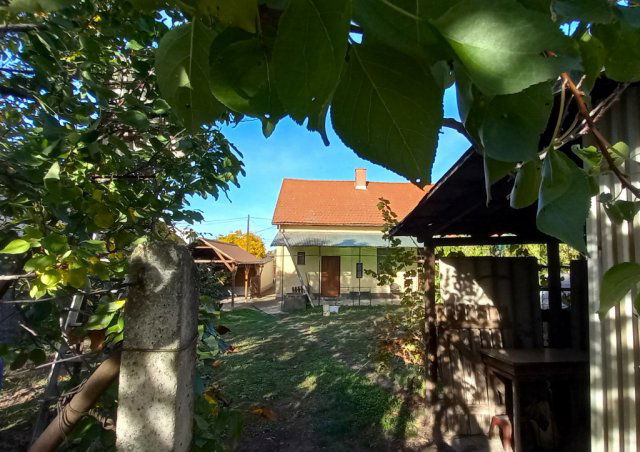 Eladó családi ház, Dunakeszin 74.9 M Ft, 2 szobás