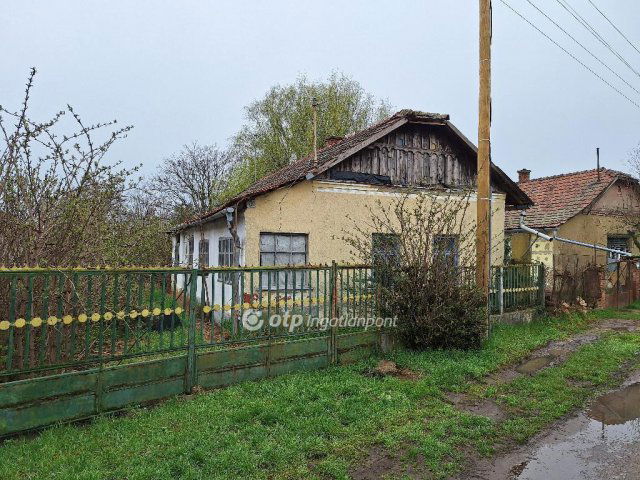 Eladó családi ház, Tiszaörsön 4 M Ft, 1+1 szobás