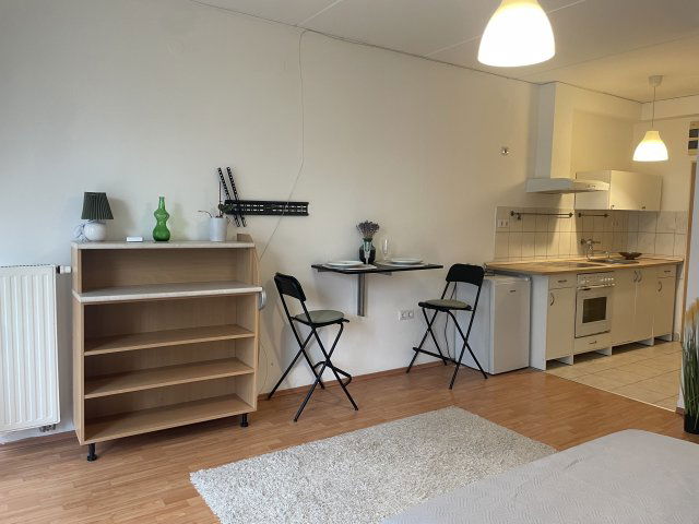 Kiadó téglalakás, albérlet, Tatabányán 170 E Ft / hó