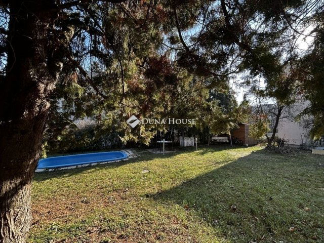 Eladó téglalakás, Budapesten, III. kerületben 118 M Ft, 3 szobás