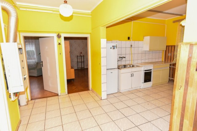 Eladó családi ház, Veszprémben 79.9 M Ft, 3+1 szobás