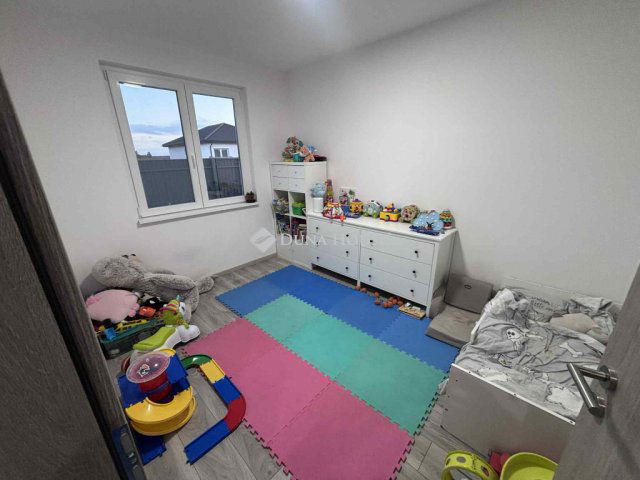 Eladó családi ház, Deszken 126 M Ft, 4 szobás