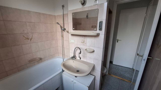 Kiadó téglalakás, albérlet, Nyíregyházán 140 E Ft / hó