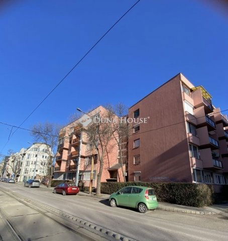 Eladó téglalakás, Budapesten, III. kerületben 79.5 M Ft