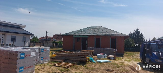 Eladó családi ház, Debrecenben 130 M Ft, 4 szobás