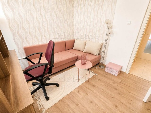 Eladó panellakás, Kaposváron 38.9 M Ft, 2 szobás