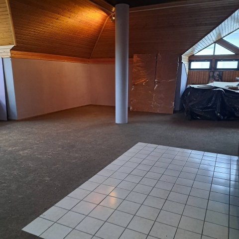 Eladó üzlethelyiség, Zalakaroson 84.5 M Ft, 2 szobás