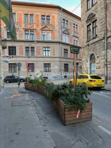 Eladó téglalakás, Budapesten, VIII. kerületben 49.9 M Ft