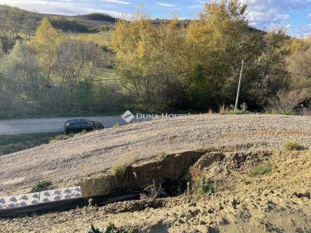 Eladó telek, Tinnyén 36.9 M Ft / költözzbe.hu