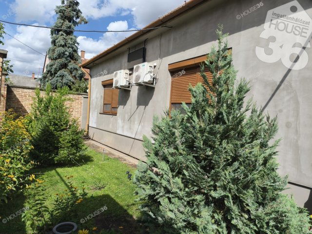 Eladó családi ház, Nagykőrösön 64.5 M Ft, 3 szobás