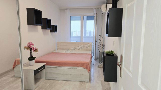 Eladó panellakás, Budapesten, III. kerületben, Szentendrei úton