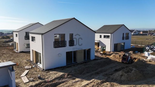 Eladó családi ház, Budajenőn 178.9 M Ft, 5 szobás