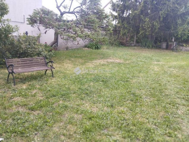 Eladó családi ház, Bodajkon 18.5 M Ft, 2 szobás
