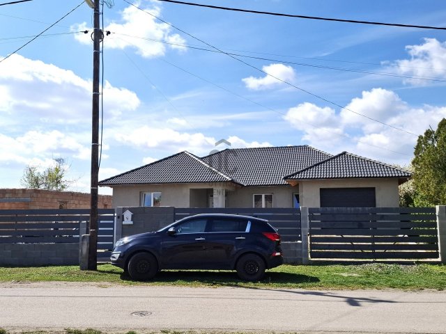 Eladó családi ház, Nagykátán 87.5 M Ft, 5 szobás